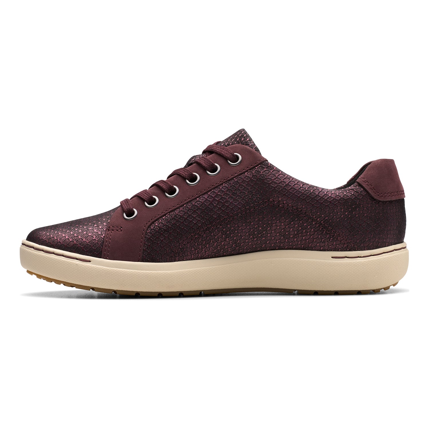 Nalle Lace