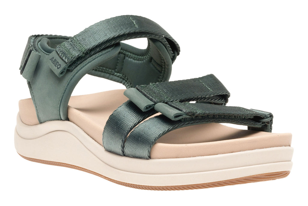 Clarks women's brizo sammie flat sandal sales