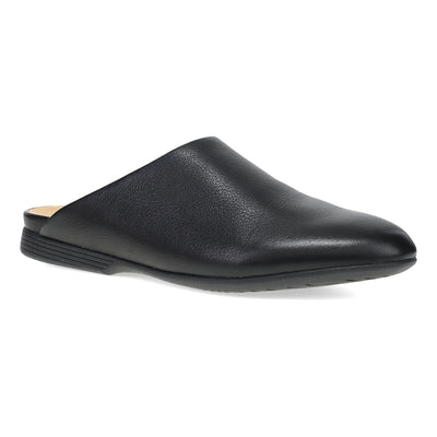 Lysa in Black Leather - side view