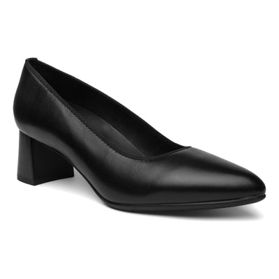 Amber in Black - side view