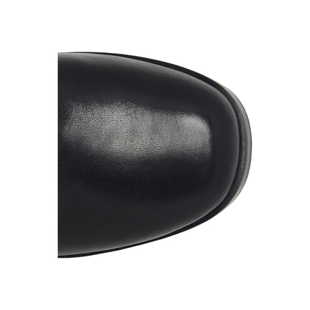 Kendall in Black - top view