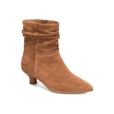 Suzan in Brandy - side view