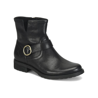 Beth in Black - side view