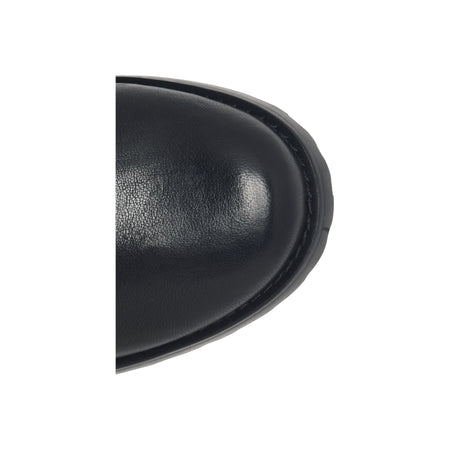 Baker in Black - top view