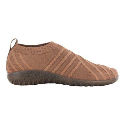 Okahu in Brown Cedar Knit - side view