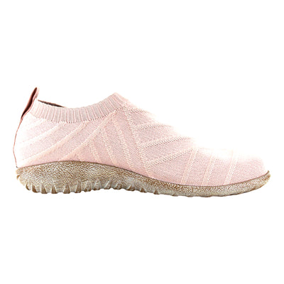 Okahu in Blush Knit - side view