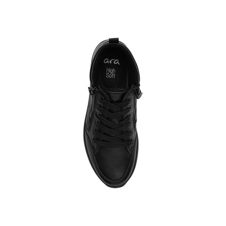 Val in Black - top view