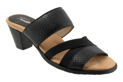 Maxine in Black Snake - side view