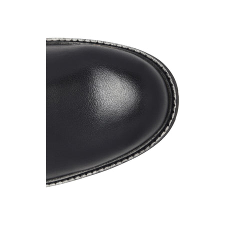 Ryder in Black - top view