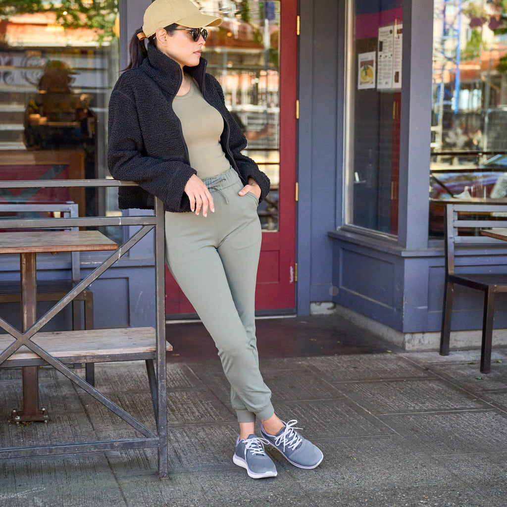 Momentum MXV Cruise Sneaker | Women's Shoes | Metatarsalgia | ABEO ...