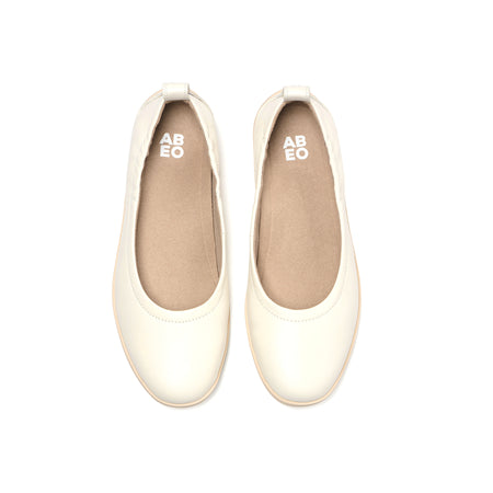 Vela Ballet Metatarsal in White - top view