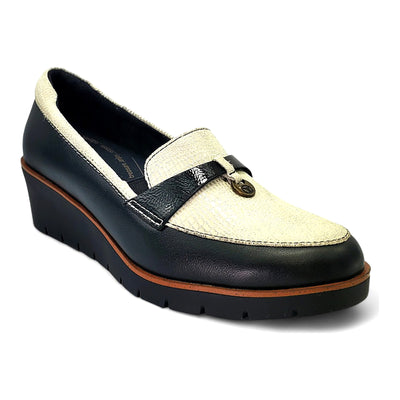 Pamplona in Black Oyster - side view