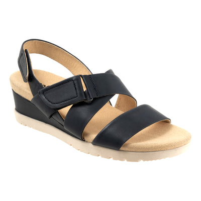 Novi in Navy - side view