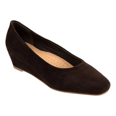 Denisse in Brown Suede - side view