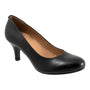 Pump, black leather, Trotters Lanay, round toe, cushioned footbed, shown on a white background.