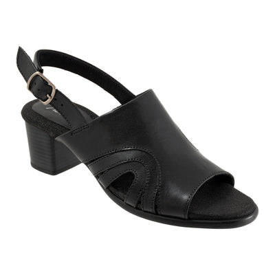 Mariam in Black - side view