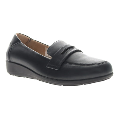 Yetta in Black - side view