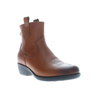 Maisie in Brown - side view