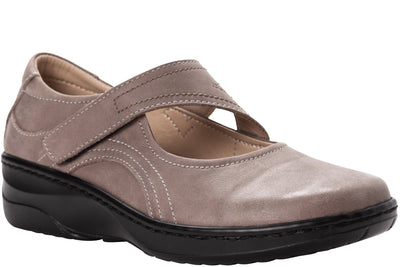 Golda in Grey - side view