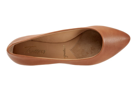 Estee in Caramel - top view