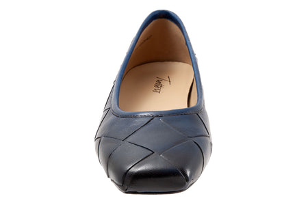 Hanny in Blue - top view