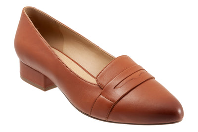 Joelle in Tan - side view