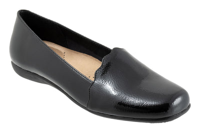 Sage in Black Pat - side view