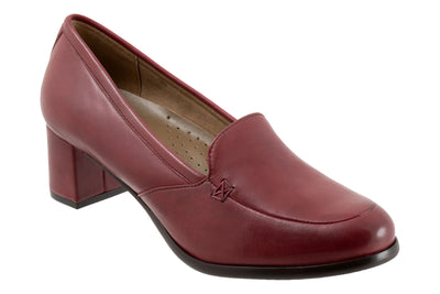 Cassidy in Sangria - side view