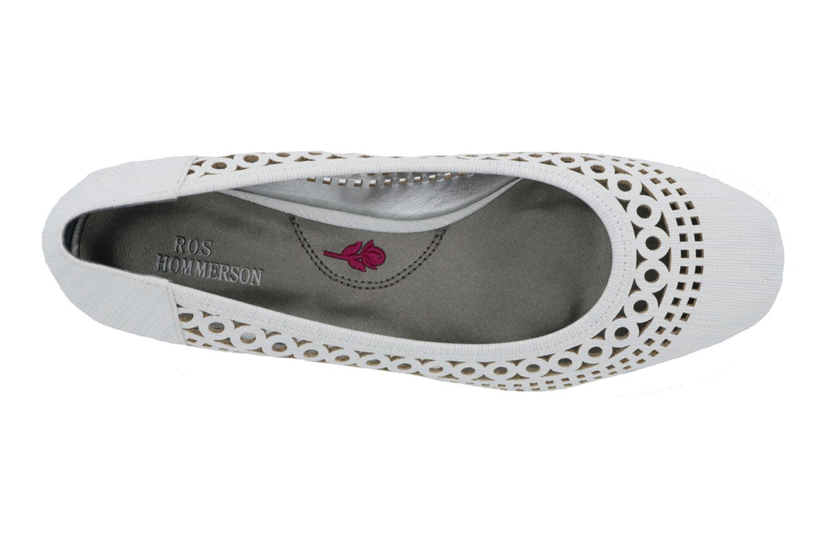 Tina - Image 7