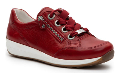 Ollie in Red - side view