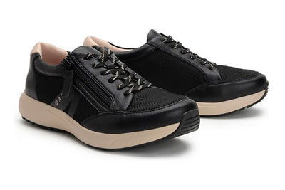 Traq Eazee in Black - side view