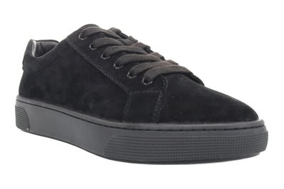 Kinzey in All Black - side view