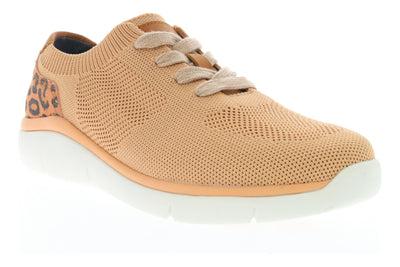 Sachi in Apricot - side view