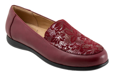 Deanna in Sangria Flor - side view