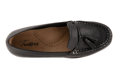 Dawson in Black Lea - top view