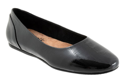 Shiraz in Black Patent - side view
