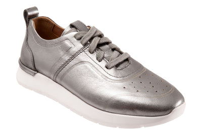 Stella in Platinum - side view