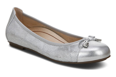 Minna in Silver Metal Snake - side view
