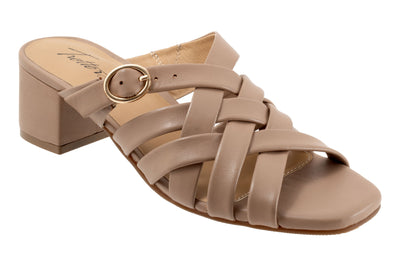 Lauri in Taupe - side view