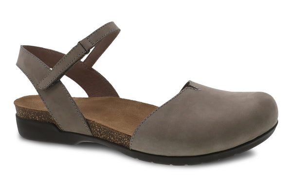 Wide closed sales toe sandals