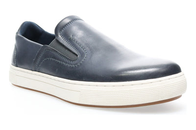 Kedrick in Navy - side view