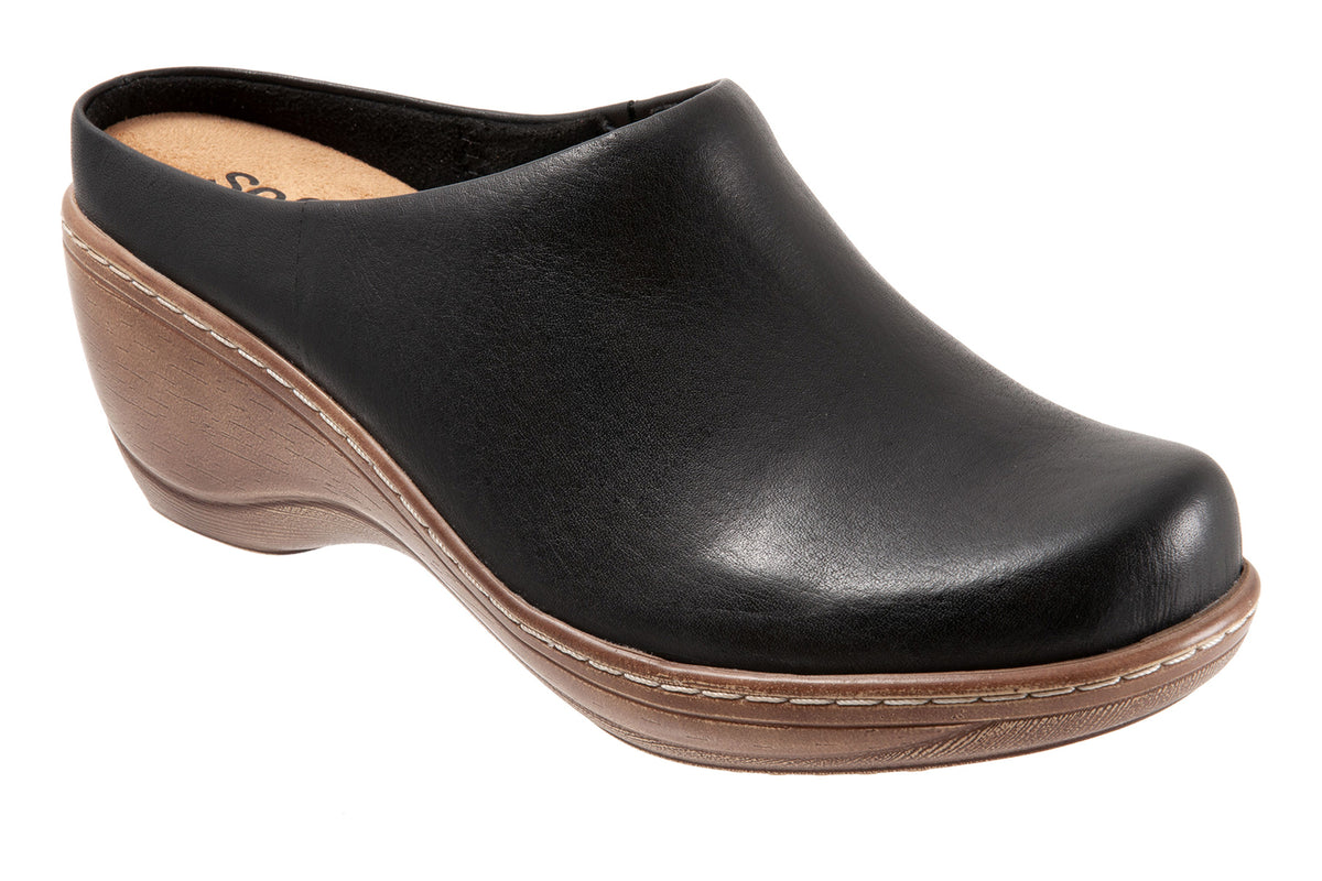 Walkable Clogs Softwalk Madison Women's Platform Wedge Clog – The Walking Company